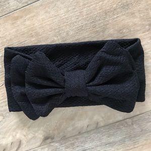 Larger size black infant bow headband